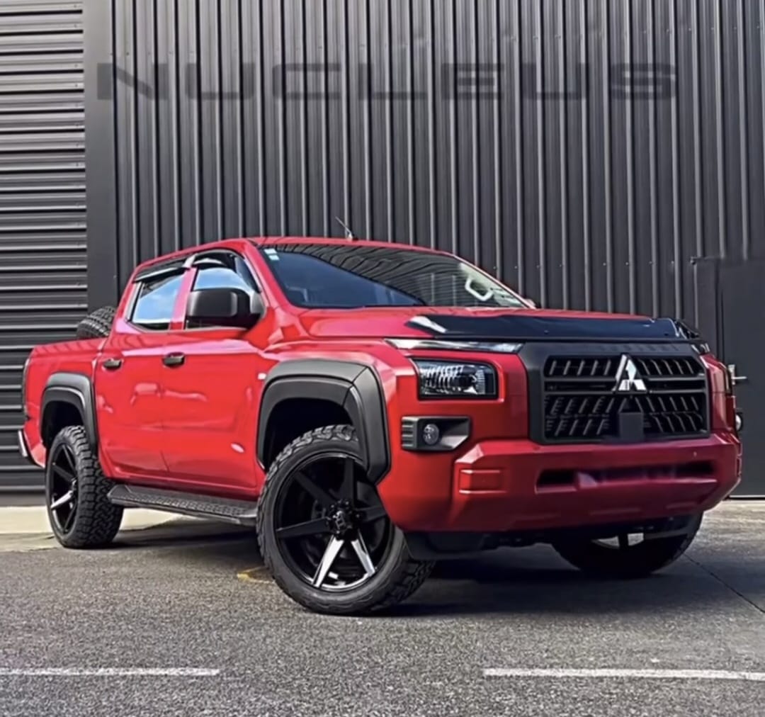 MITSUBISHI TRITON