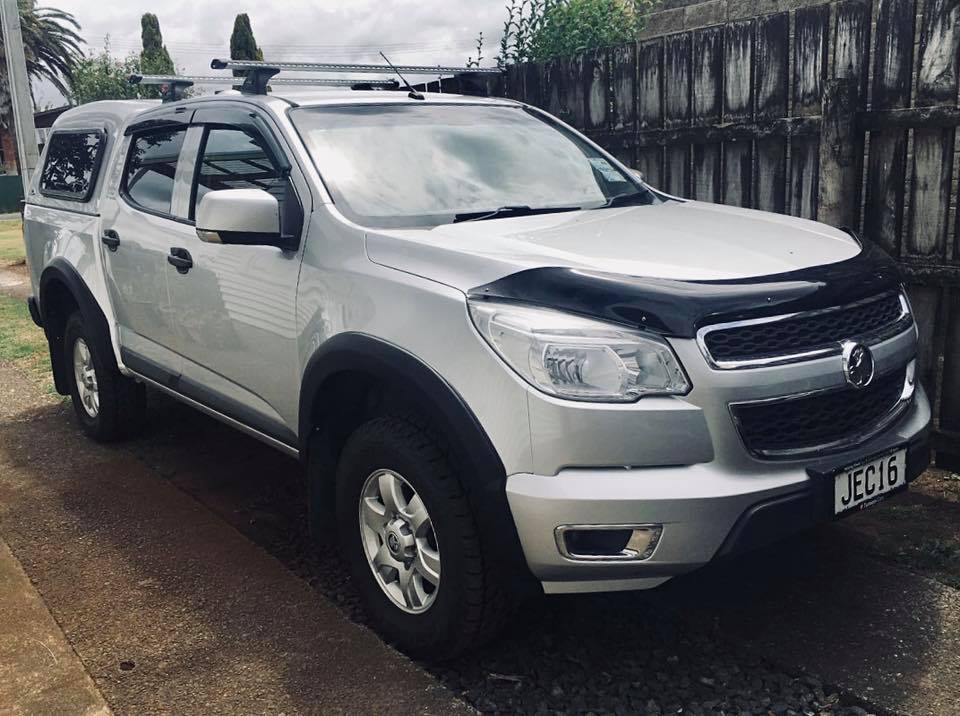 BONNET GUARD - COLORADO/TRAILBLAZER 2012 - 2016 Installed front left view